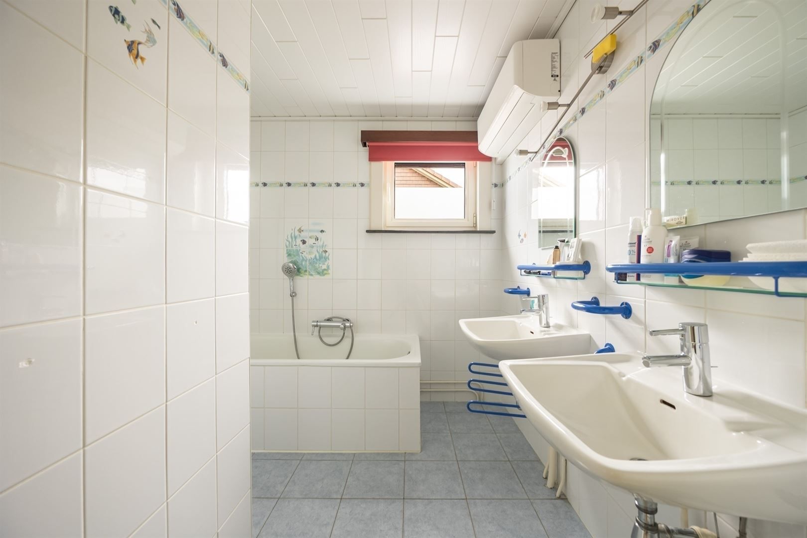 Woning met 3 slaapkamers in een rustige straat foto 14