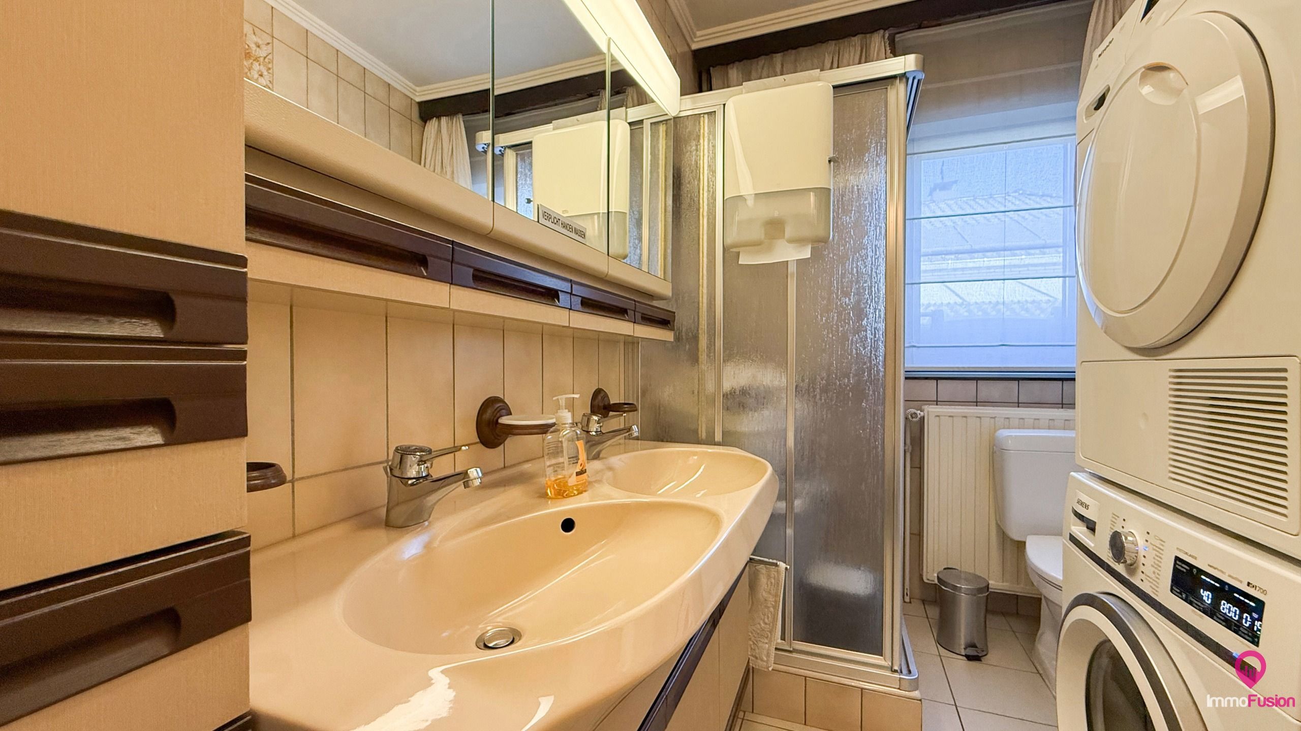 Instapklare bakkerij met woonst in het centrum van Zolder! foto 30