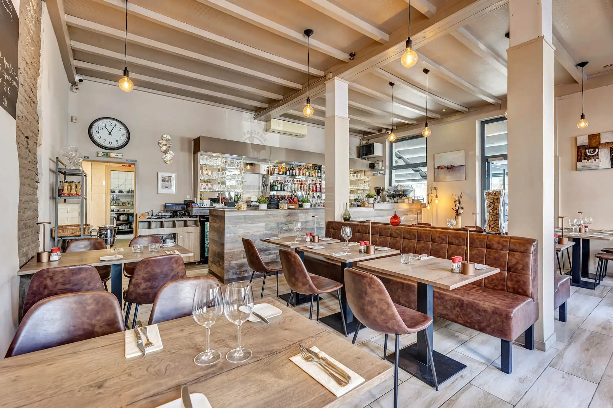 Gewaardeerd restaurant/handelspand met appartementen foto 11