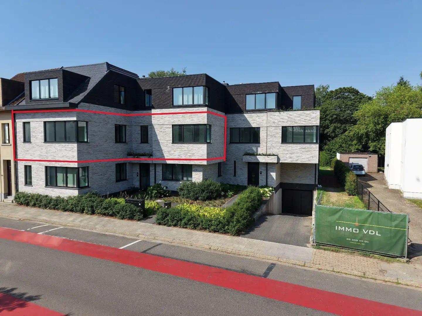 Luxueus én energieneutraal nieuwbouw villa-appartement  van 168 m² met 3 slaapkamers + 2 ondergrondse staanplaatsen + ruime kelder in kleine residentie te Schil foto 2