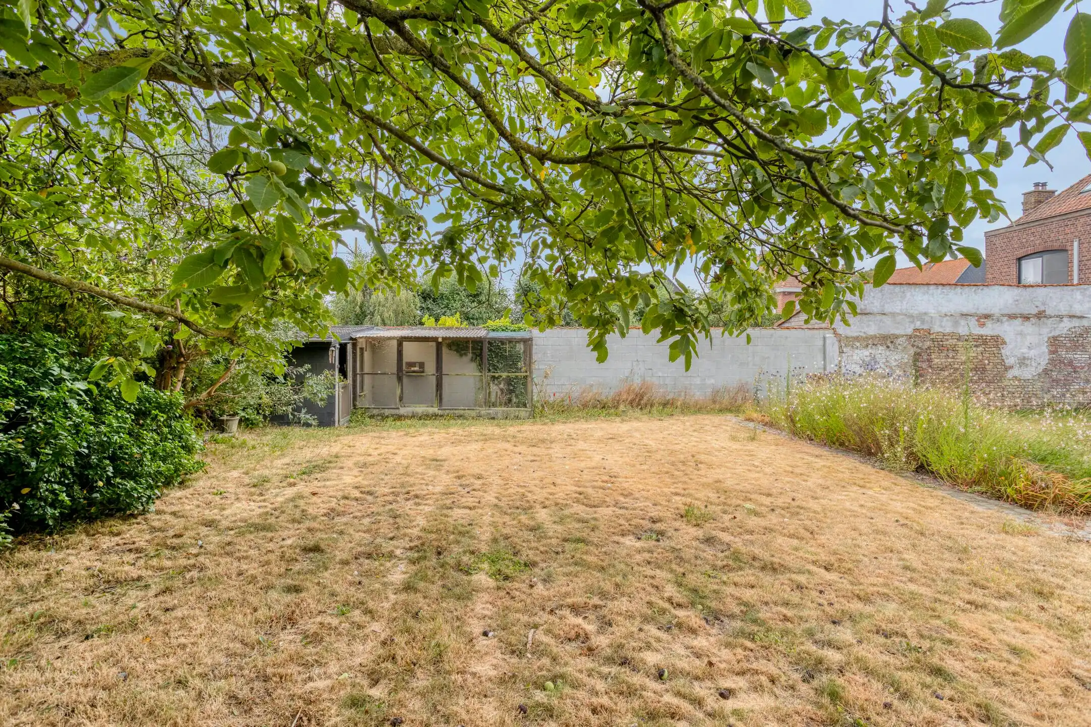 Ruime te renoveren gezinswoning op 588 m² te koop te Heule! foto 28