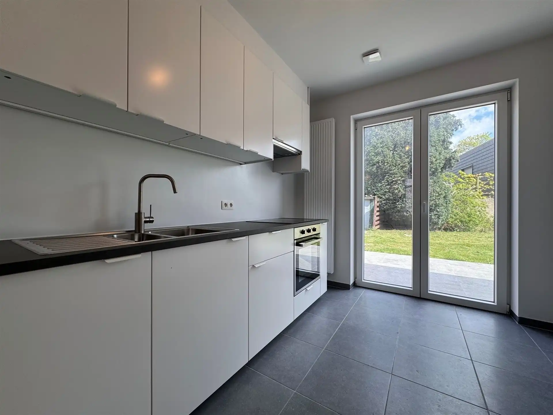 Gunstig gelegen woning met 2 slaapkamers en tuin. foto 12