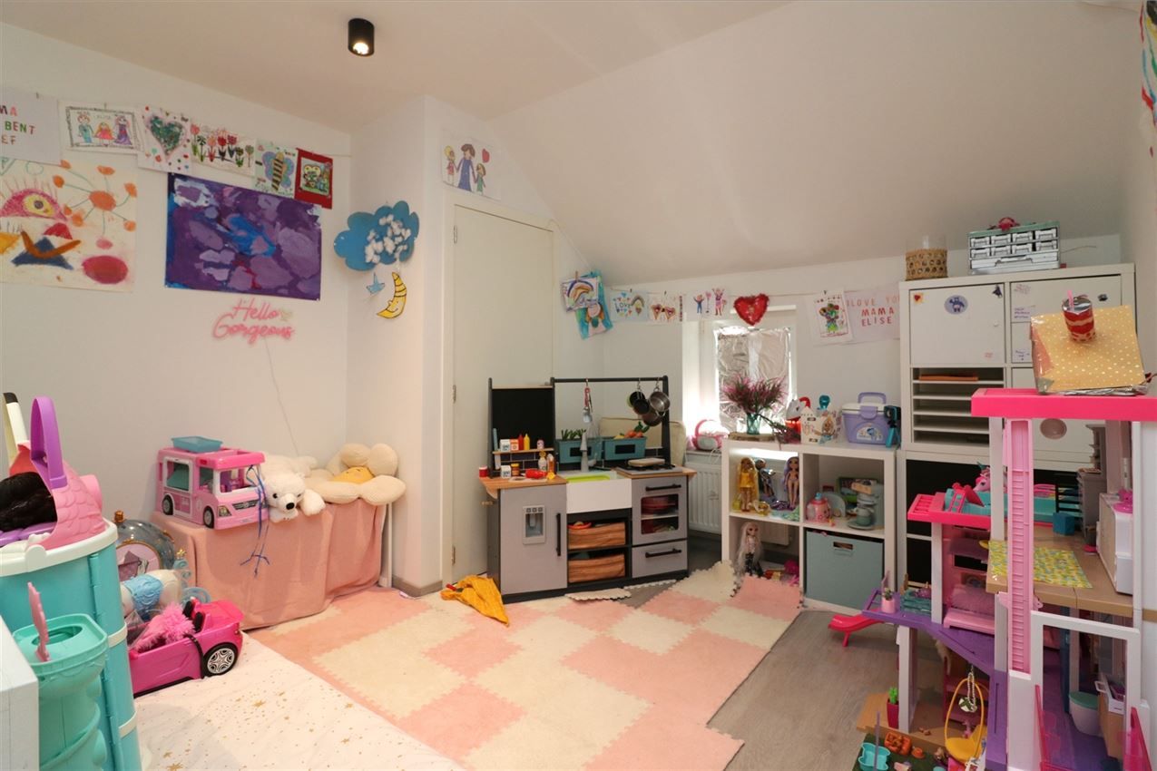 Gerenoveerde woning met tuin op rustige locatie foto 20