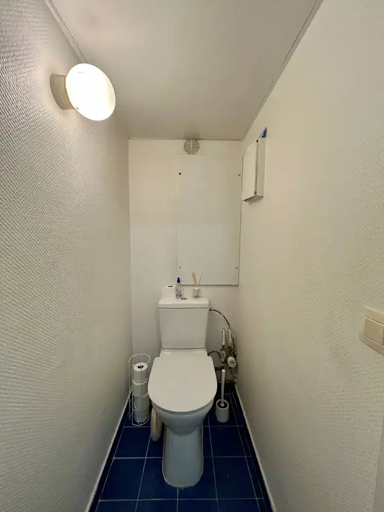 Op te frissen 1-slaapkamerappartement met autostaanplaats en kelder foto 10