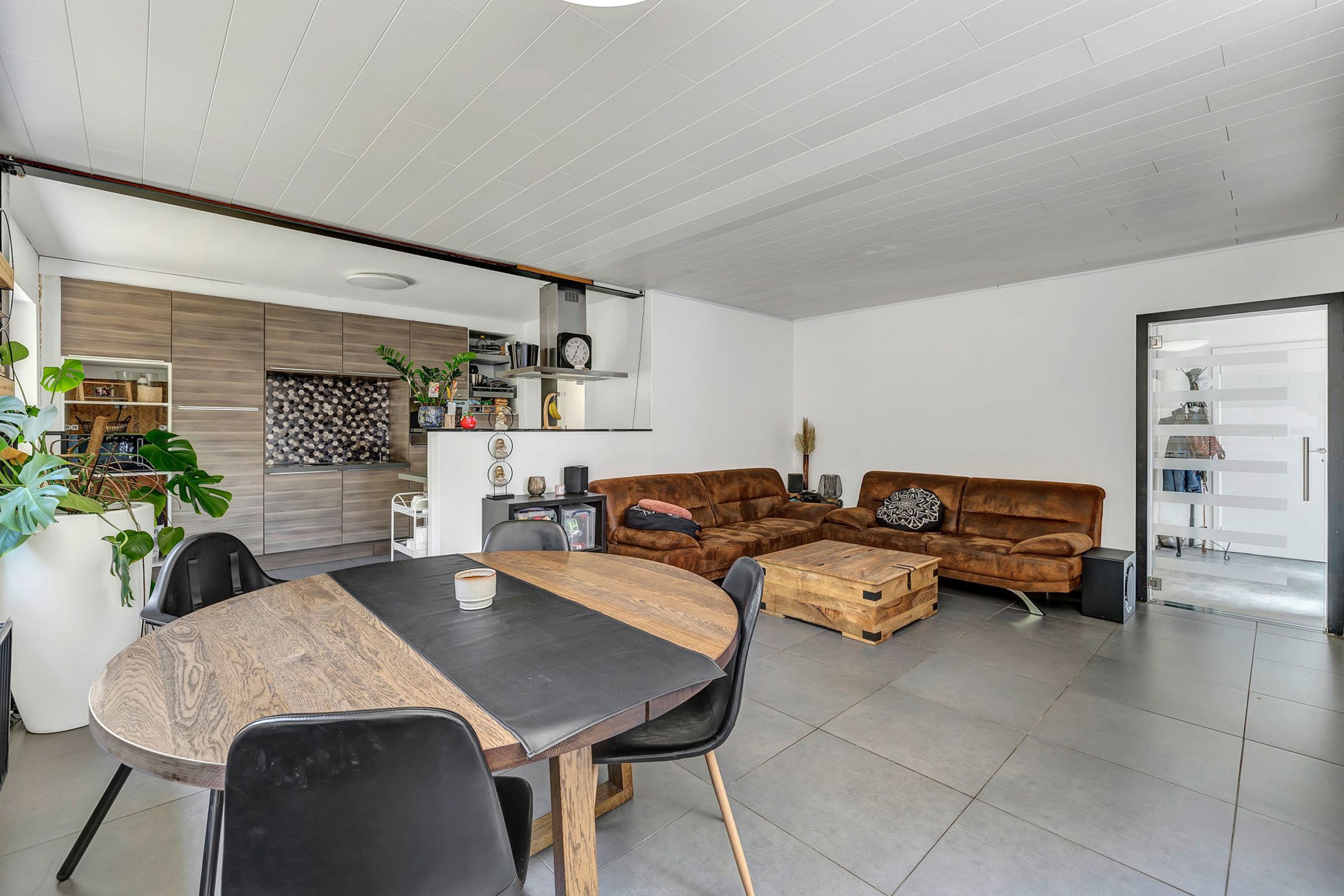 Bungalow te koop in Nieuwerkerken met 3 slaapkamers foto 2