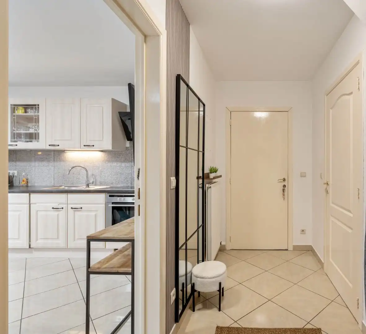 Ruim energiezuinig duplexappartement (146 m²) -  kwaliteitslabel B -  3 slaapkamers, terras en private buitenparking. foto 3