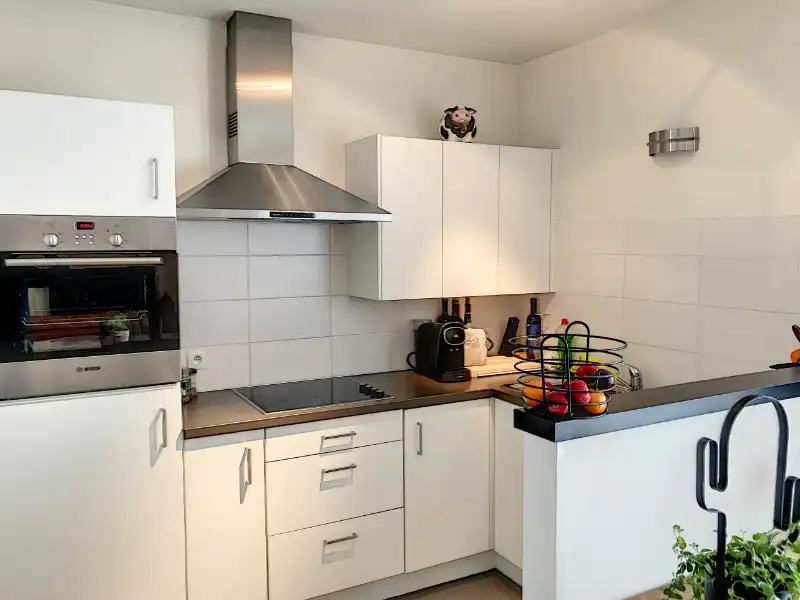 Appartement met terras foto 9