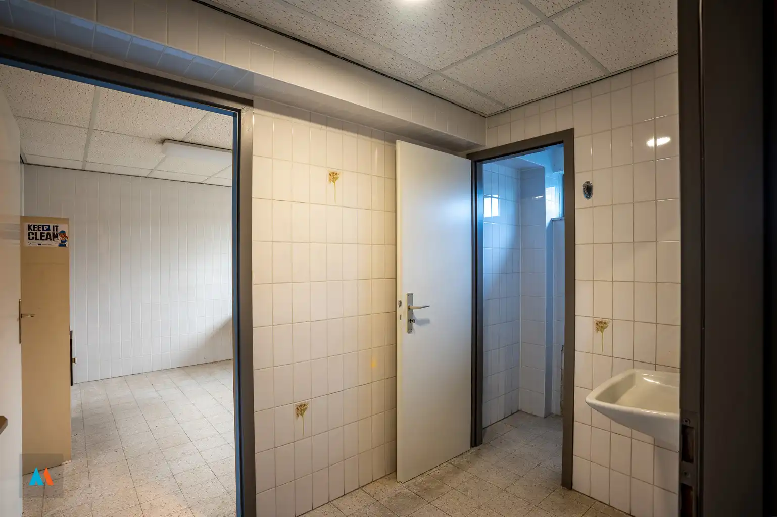 Kantoorgebouw foto 9