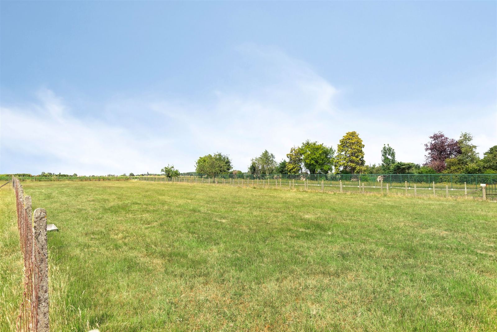 4-gevel woning te koop op 67 are  foto 28