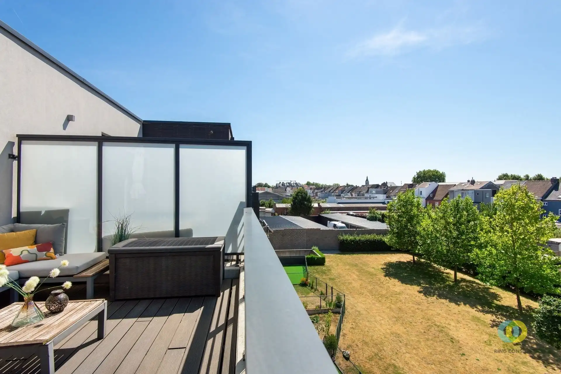 Modern appartement met ruim terras en staanplaats  foto 8