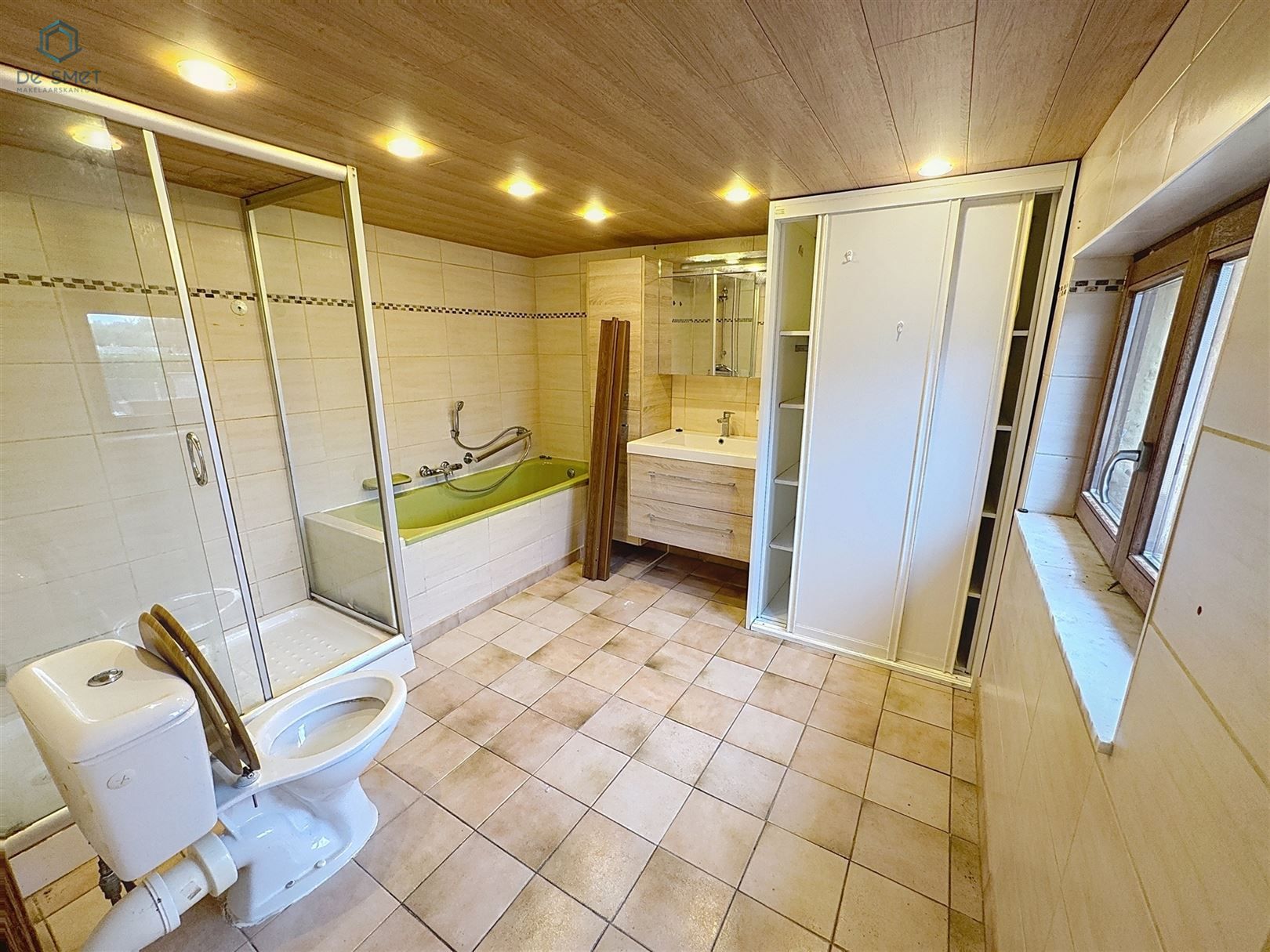 Rustig gelegen gezinswoning met 3 slaapkamers, garage en ruime tuin in Idegem foto 7