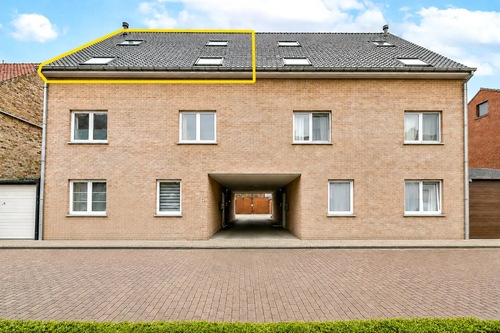 Duplexappartement met twee slaapkamers op rustige ligging in centrum Gistel foto 12