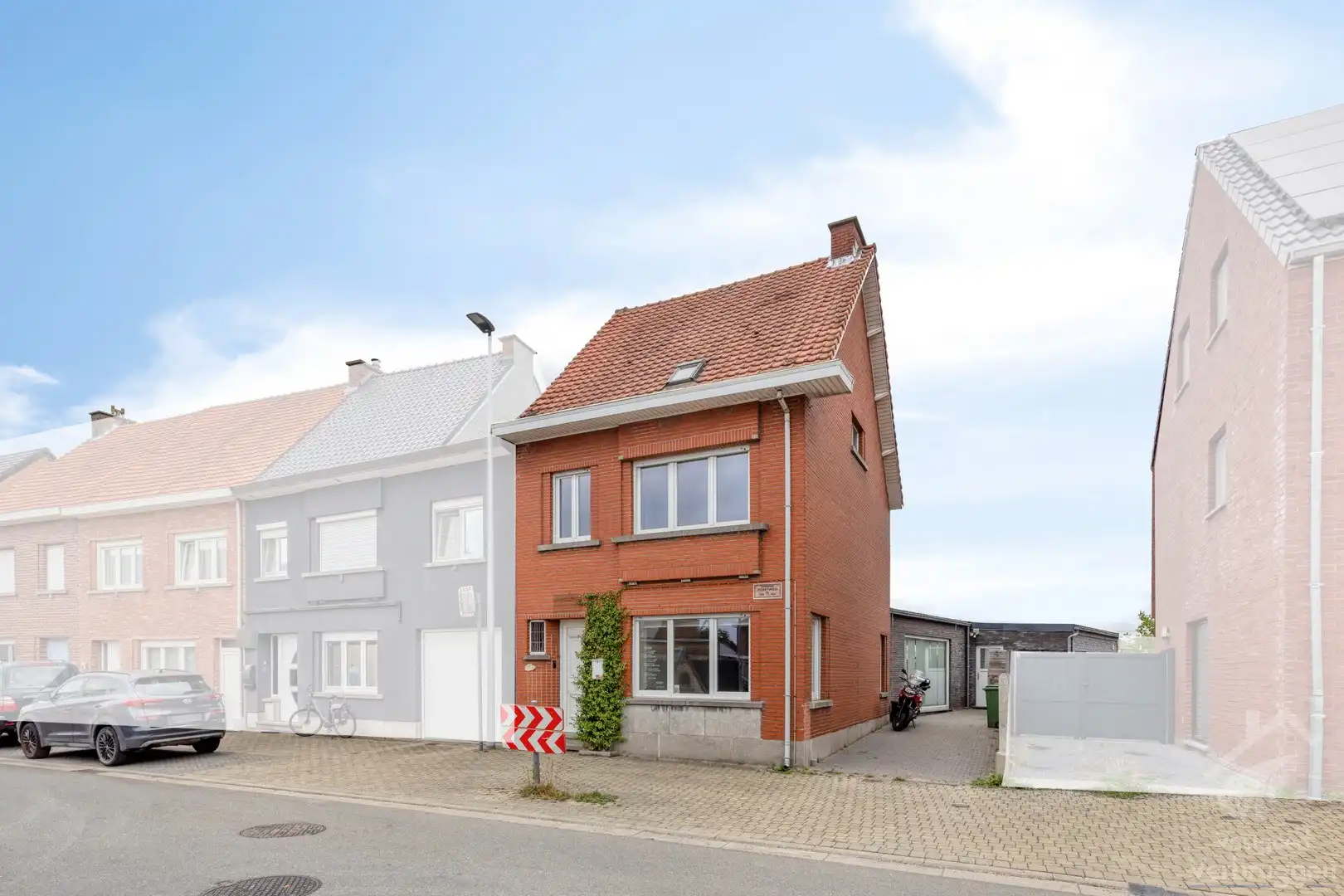 Charmante woning met 3 slaapkamers en moderne afwerking in Herdersem. foto {{pictureIndex}}