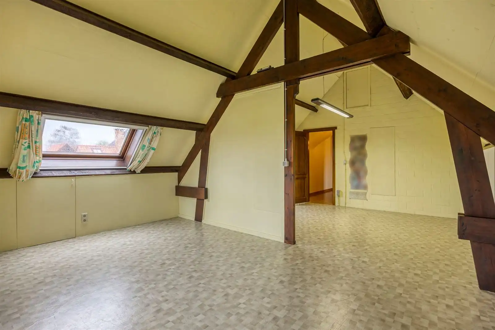 Riante open bebouwing in rustige straat foto 35