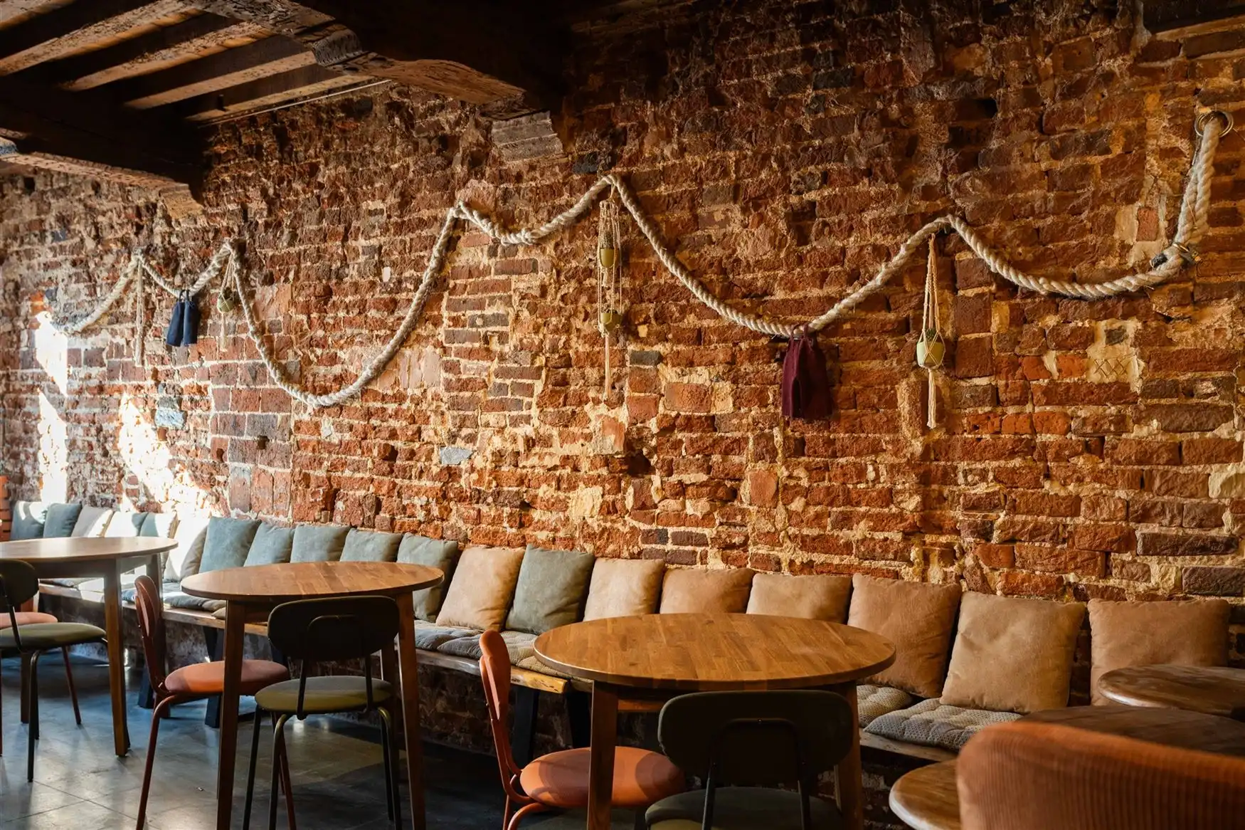 Commercieel gelegen horecapand in de bruisende Gentse binnenstad foto 9