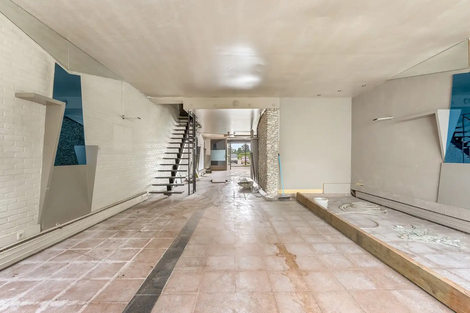 Ruime woning met (mogelijkheid tot) handelsgelijkvloers foto 15