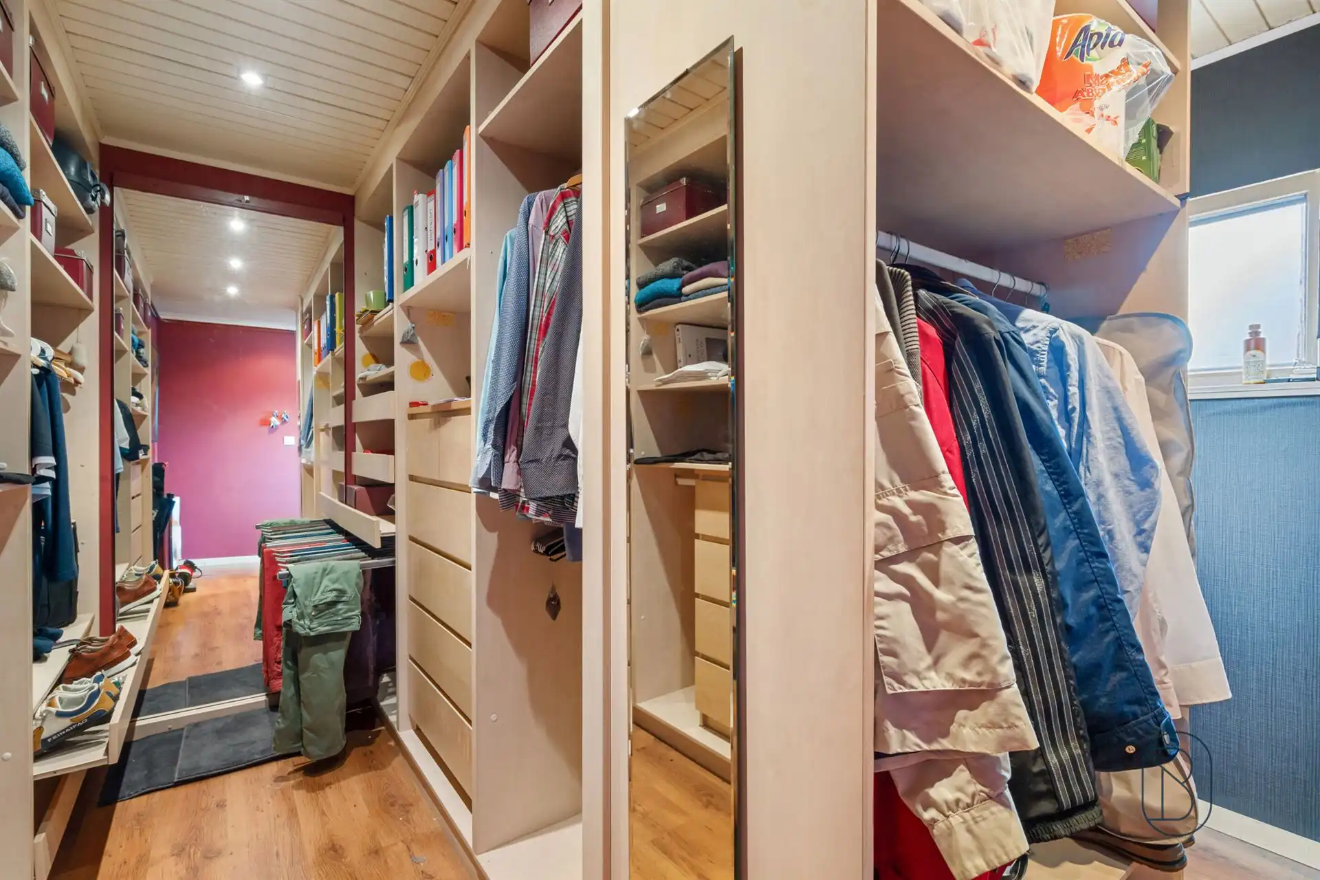 Karakteristieke woning met wellnessruimte en zwembad foto 15