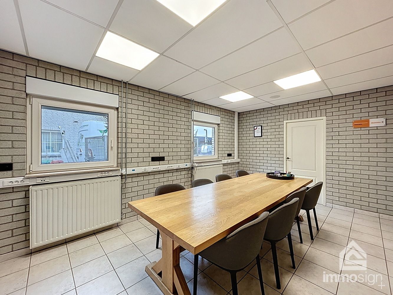 Handelspand met magazijn, kantoorruimte en instapklare woning te Lommel foto 29
