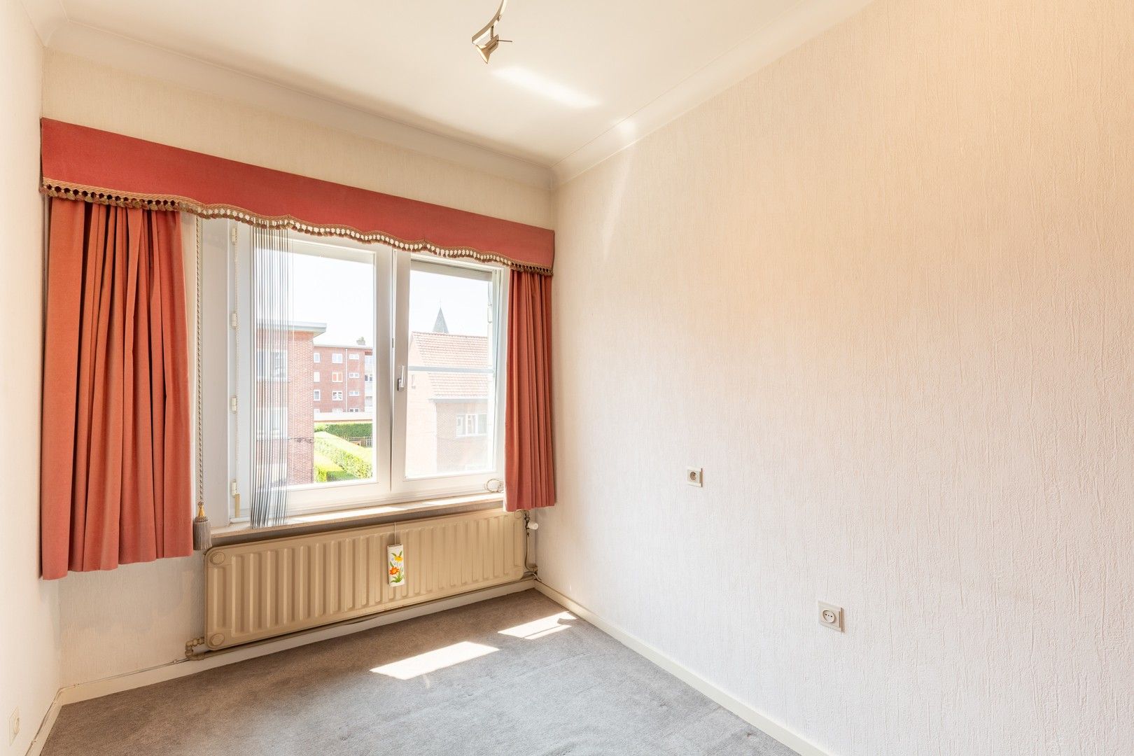 Zeer lichtrijke woning met unieke veranda foto 18