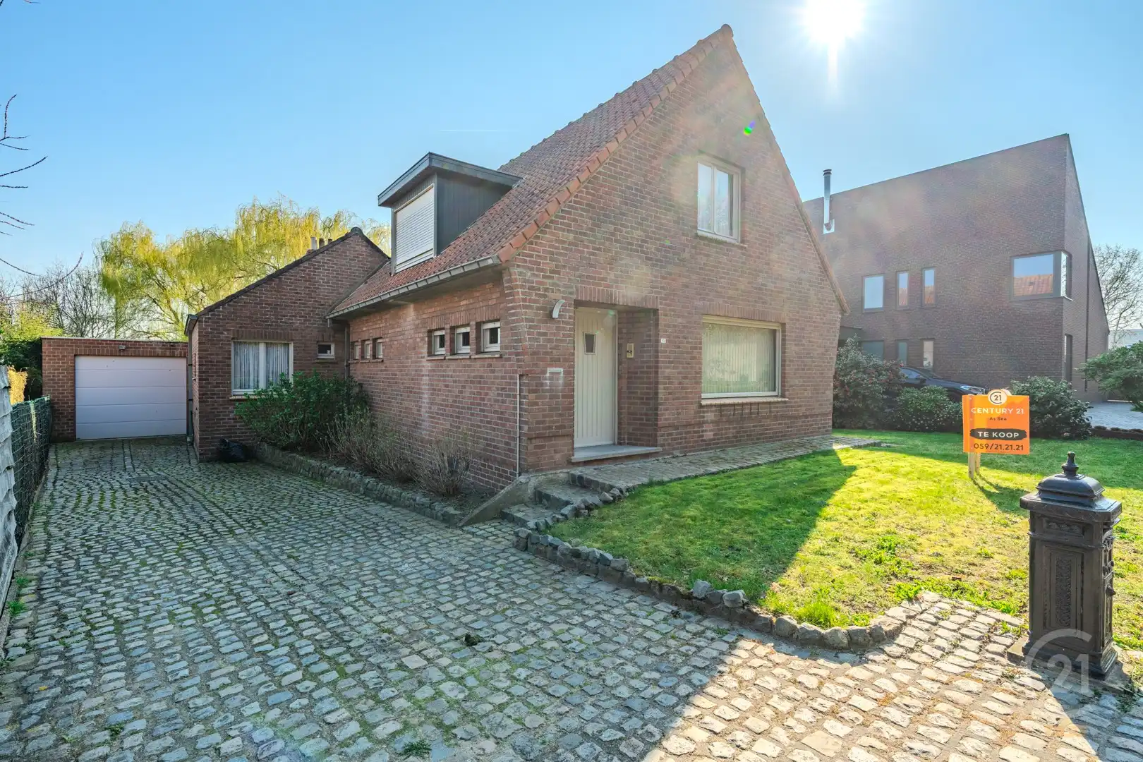 Gezellige woning met veel buitenruimte en rustige ligging foto 2