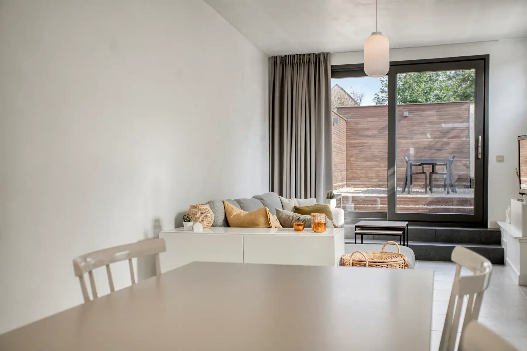 HOB met 3 slaapkamers en aangename tuin/terras foto 8