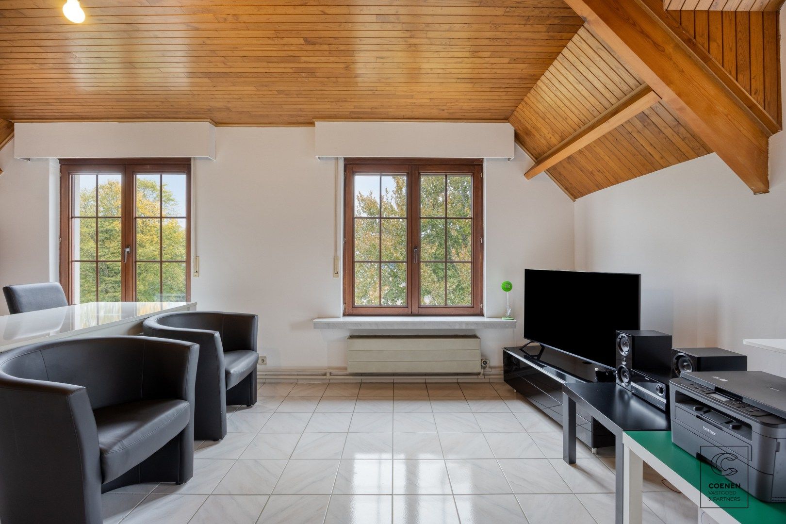 Charmant éénslaapkamerappartement in centrum Ranst! foto 3