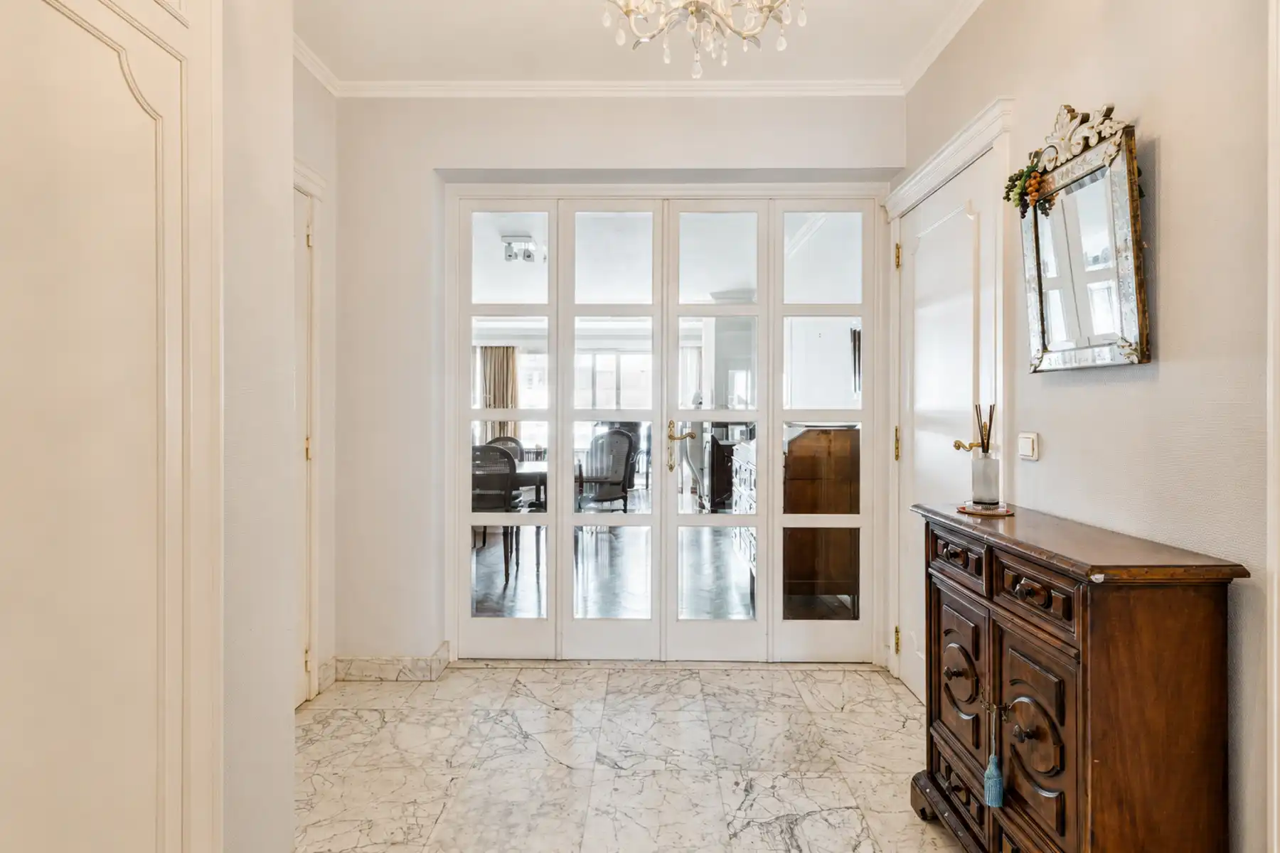 Appartement op toplocatie met 2 slaapkamers & 2 terrassen foto 10