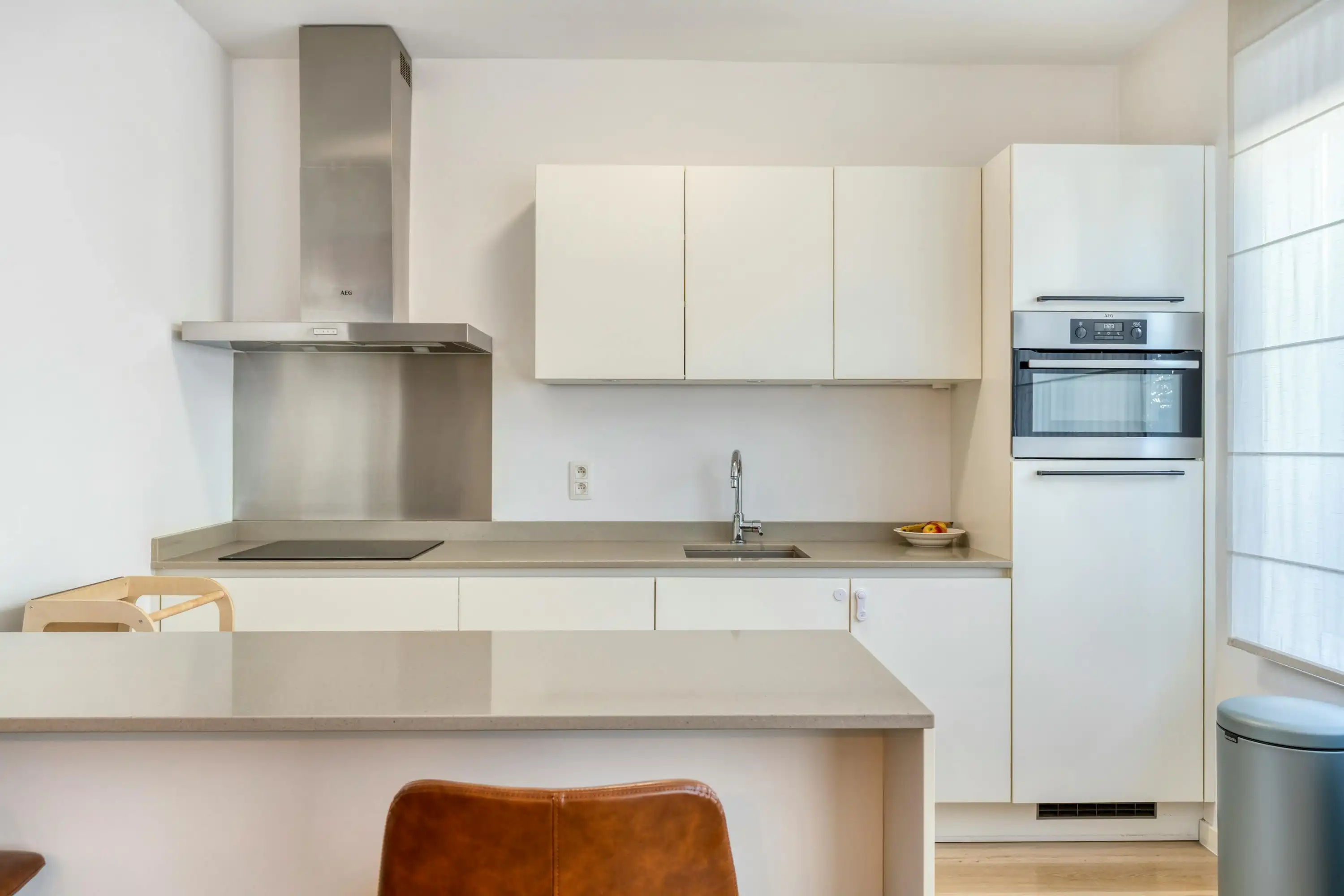 Kwalitatief appartement met 3 slaapkamers te koop in Merksem foto 6
