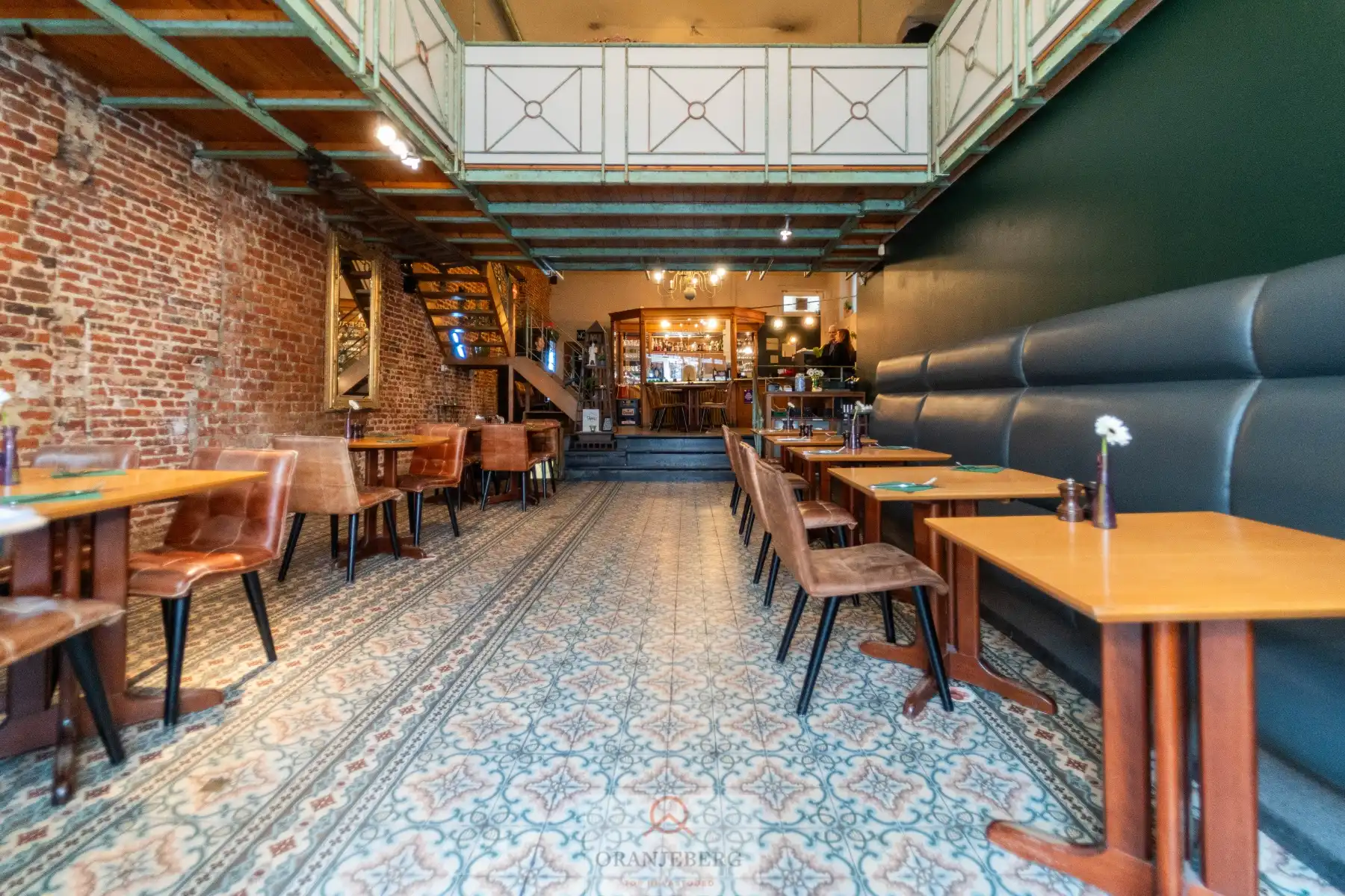 Handelspand in historisch gebouw aan de Vrijdagmarkt foto 7