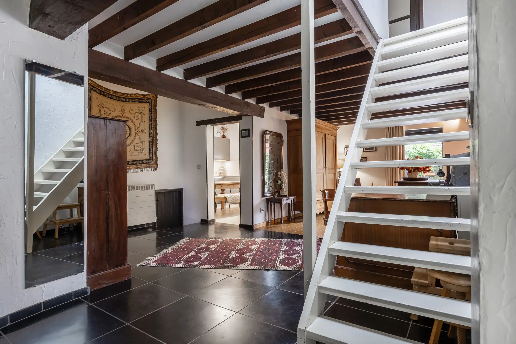 Sfeervolle hoevewoning in groene omgeving te Zoersel foto 4