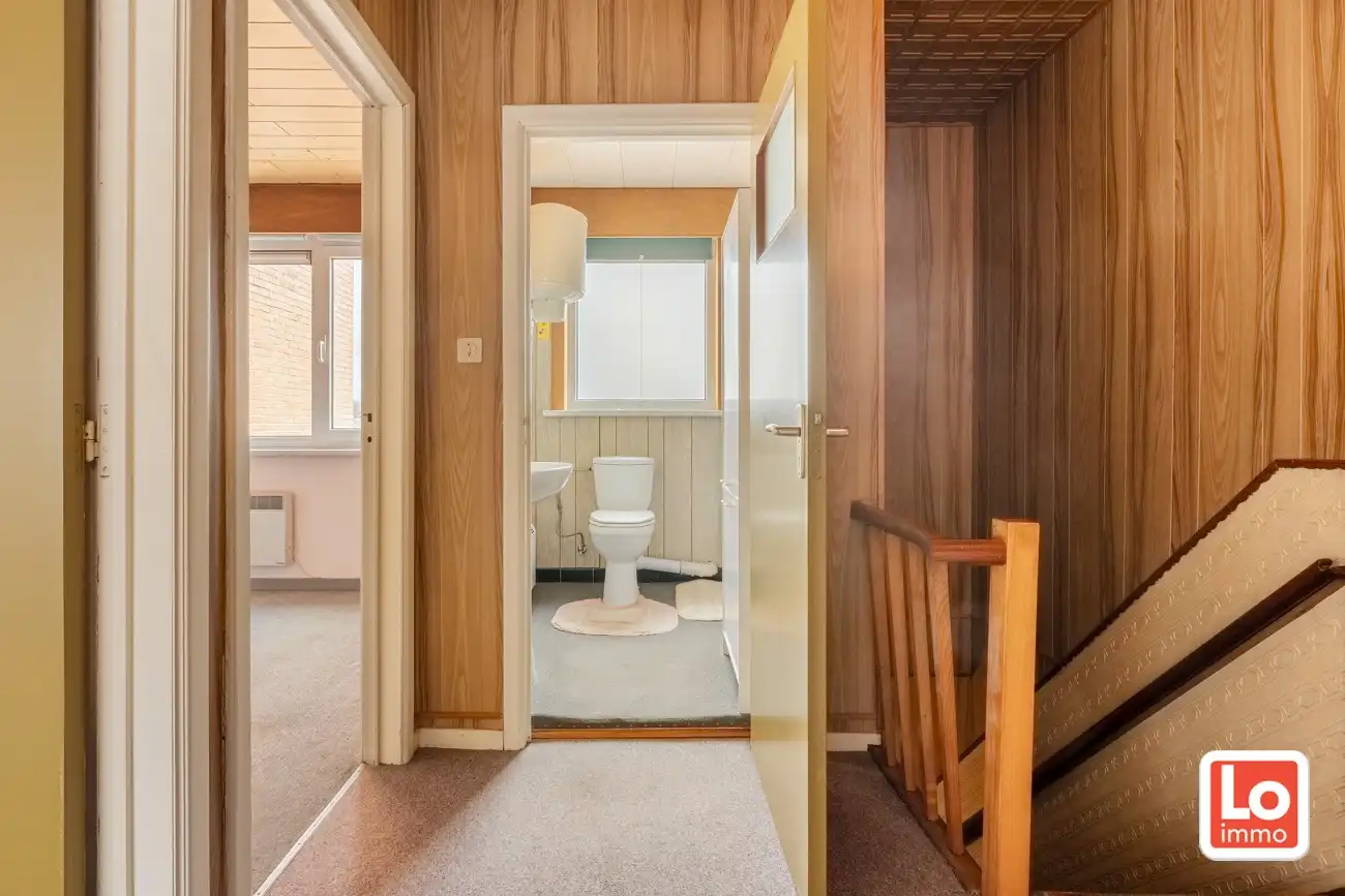 Gesloten woning met gezellige stadstuin op een vlot bereikbare locatie tussen Destelbergen en Gent! foto 11