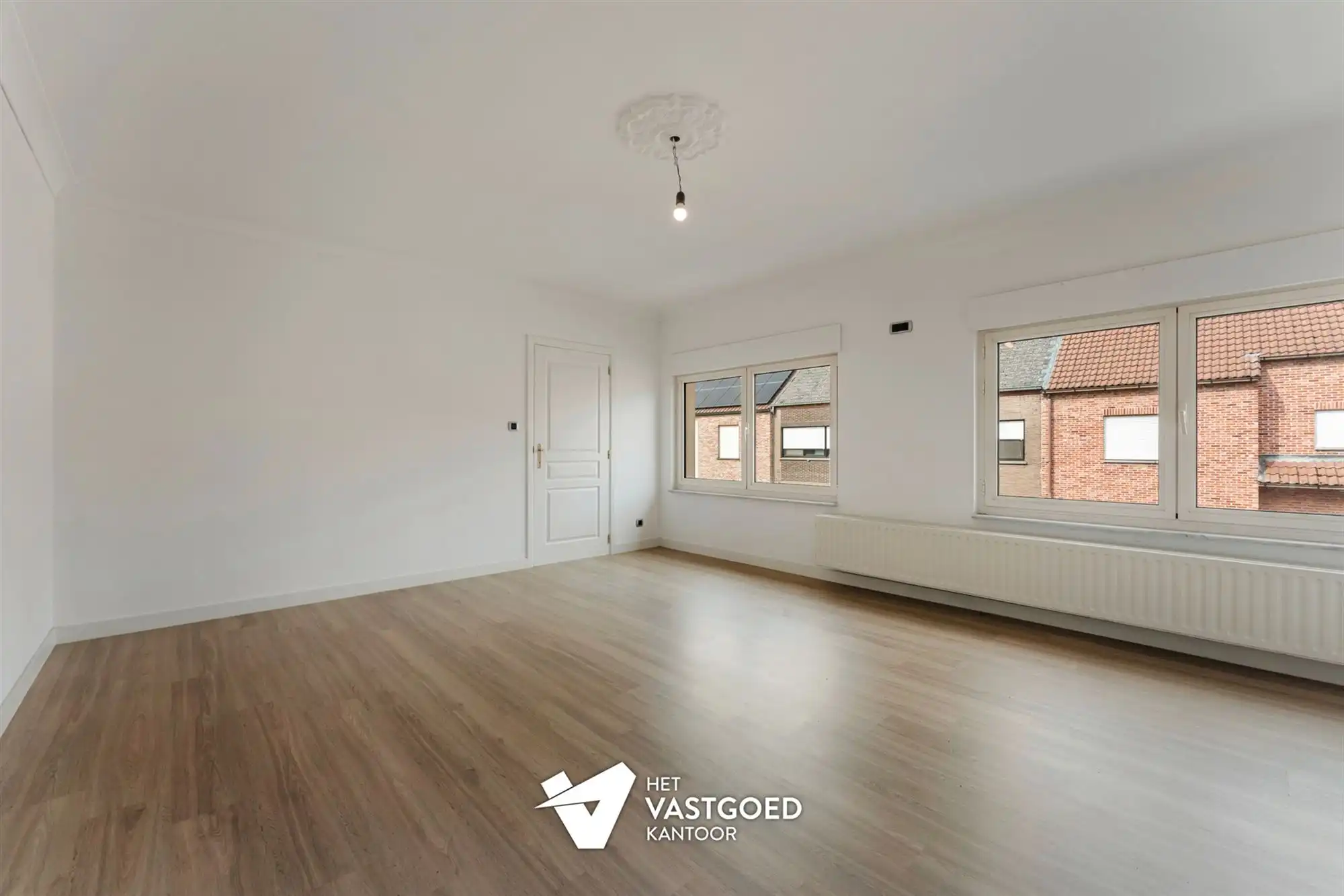 ZEER RUIM PAND (CA 550M2) MET APPARTEMENT 3 SLAAPKAMERS foto 19