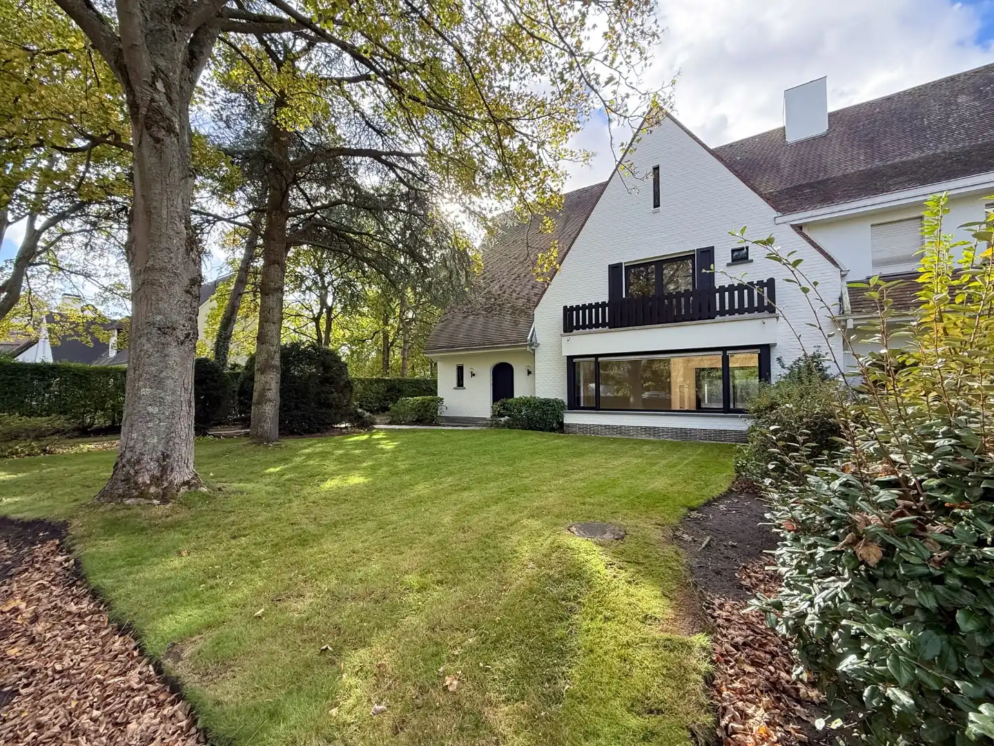 Exclusieve koppelvilla op top locatie nabij het Oosthoekplein en Royal Zoute Tennis Club foto 9