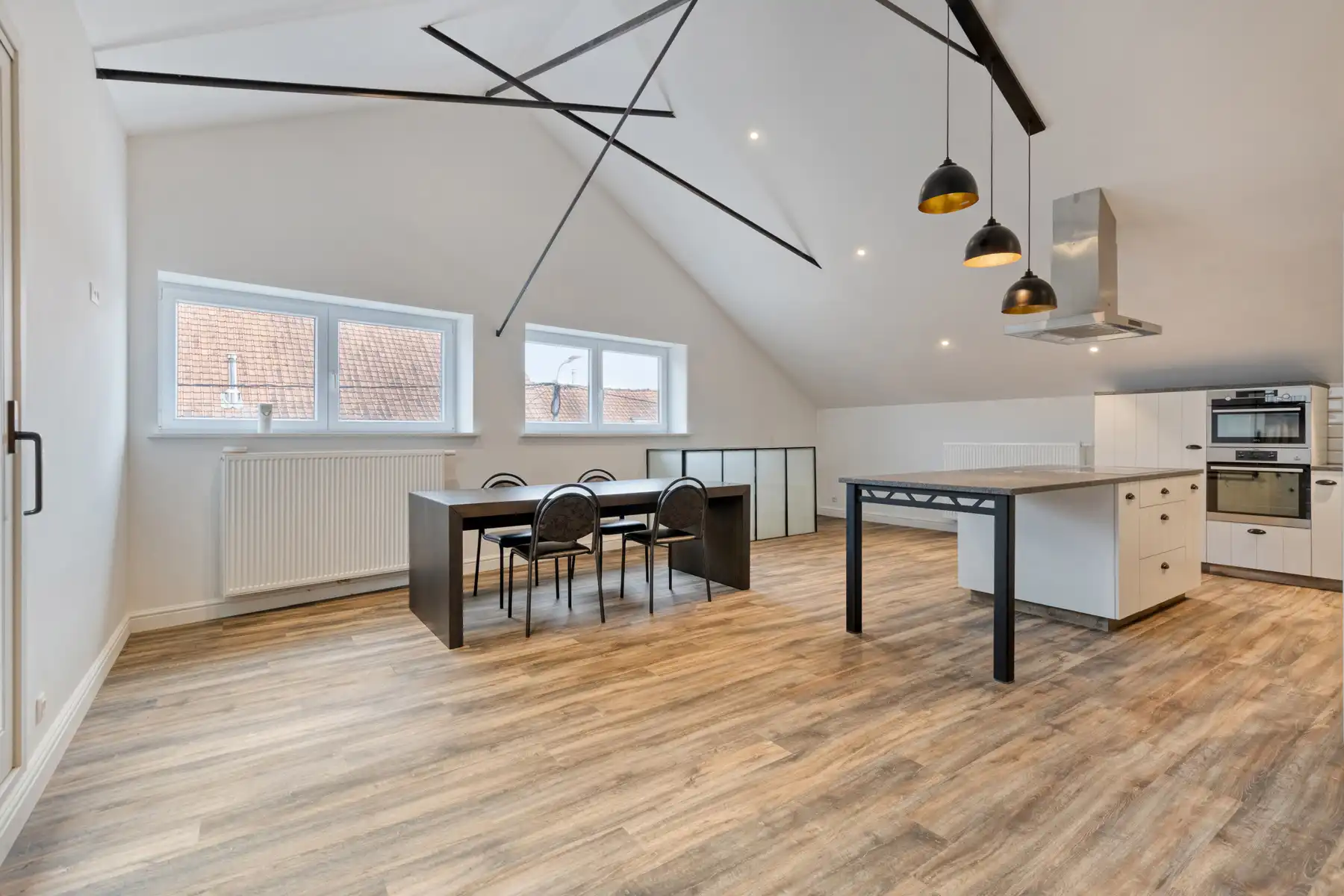 Recent vernieuwde loods met bovenliggend luxe appartement ! foto 25