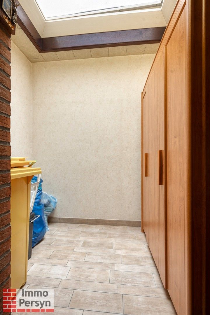 Zeer ruime, op te frissen woning met uitzicht op de Rozenkransweg – centrum Scherpenheuvel. Geen renovatieplicht! foto 11