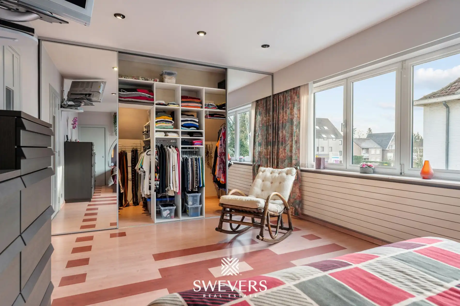 Instapklare gezinswoning op 11are 30ca in centrum Beringen foto 17