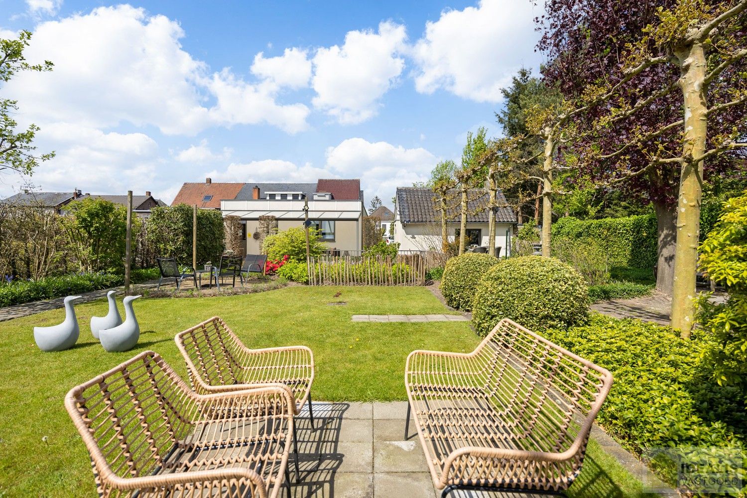 IDEALIS VASTGOED – Prachtige, stijlvolle woning mét B&B-gedeelte, van maar liefst +-315m² foto 43