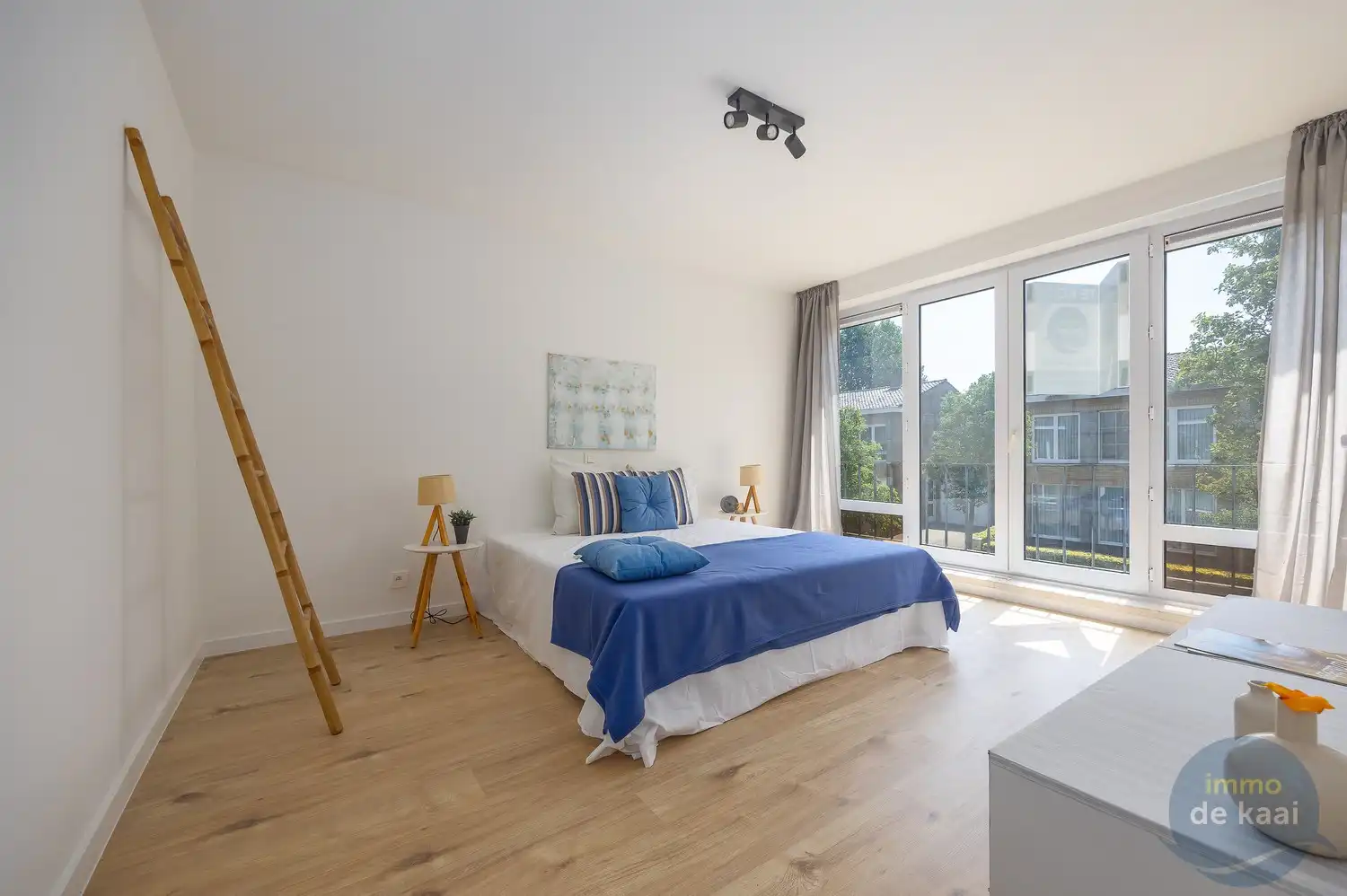 Instapklare woning met 3 kamers en garage. foto 10