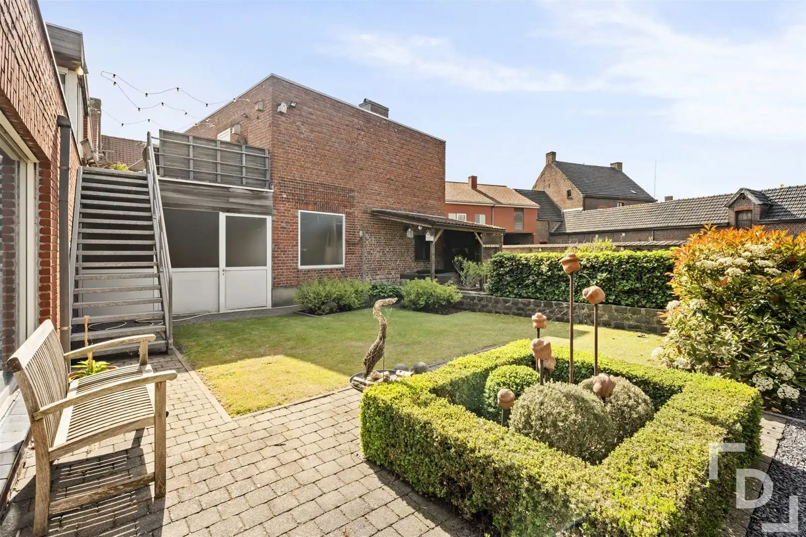 Ruime handelszaak met woonst & verhuurd appartement te koop in Poelkapelle. foto 21