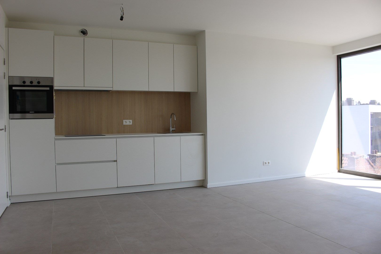 Appartement met 1 slaapkamer en terras. foto 5