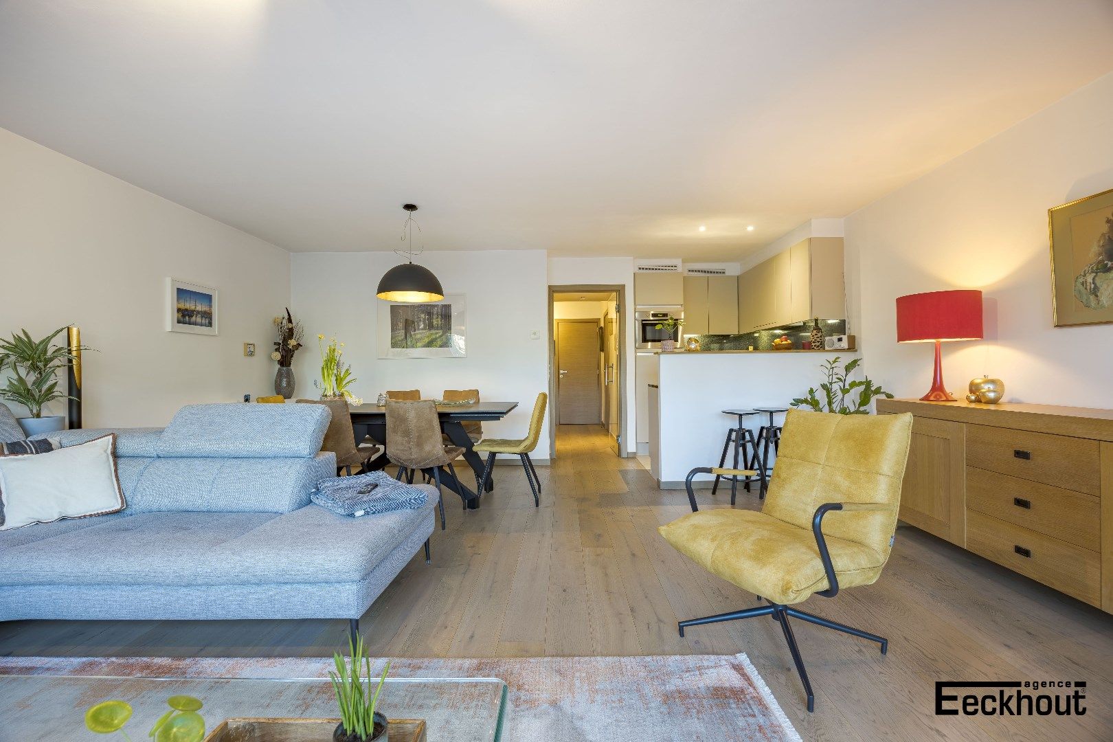 Modern centraal gelegen appartement met groen zicht op het Leopoldpark. foto 7