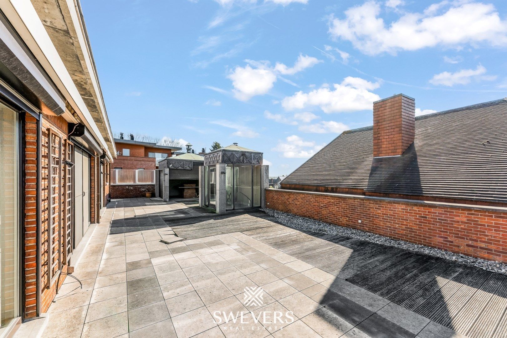 Exclusief luxueus appartement met gigantisch terras en binnentuin gelegen in hartje Lummen ( 408 m2 ) foto 22