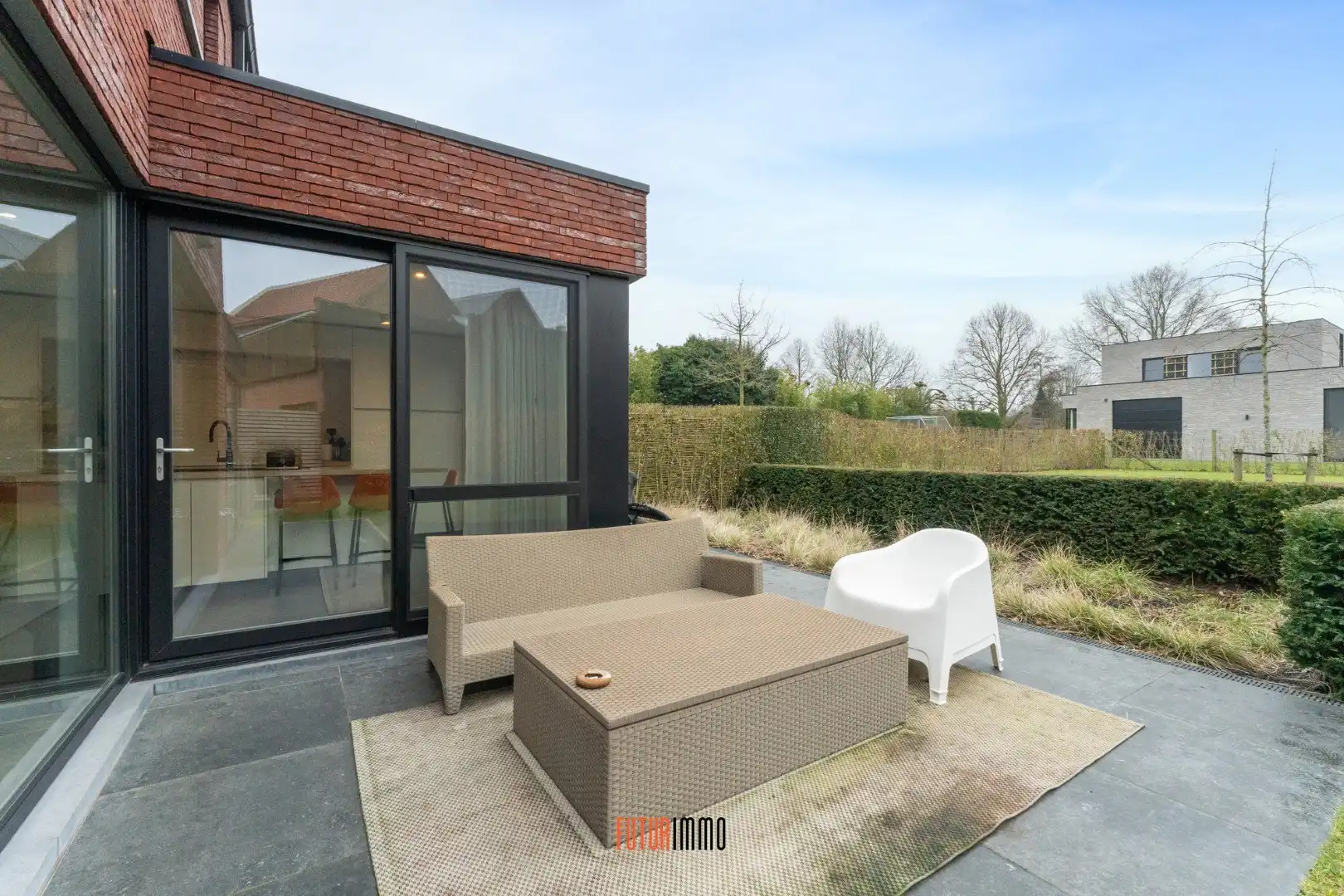 Moderne half open woning in Oekene foto 20