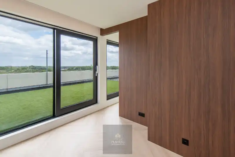 Vernieuwd dakappartement met zeer groot dakterras. foto 14