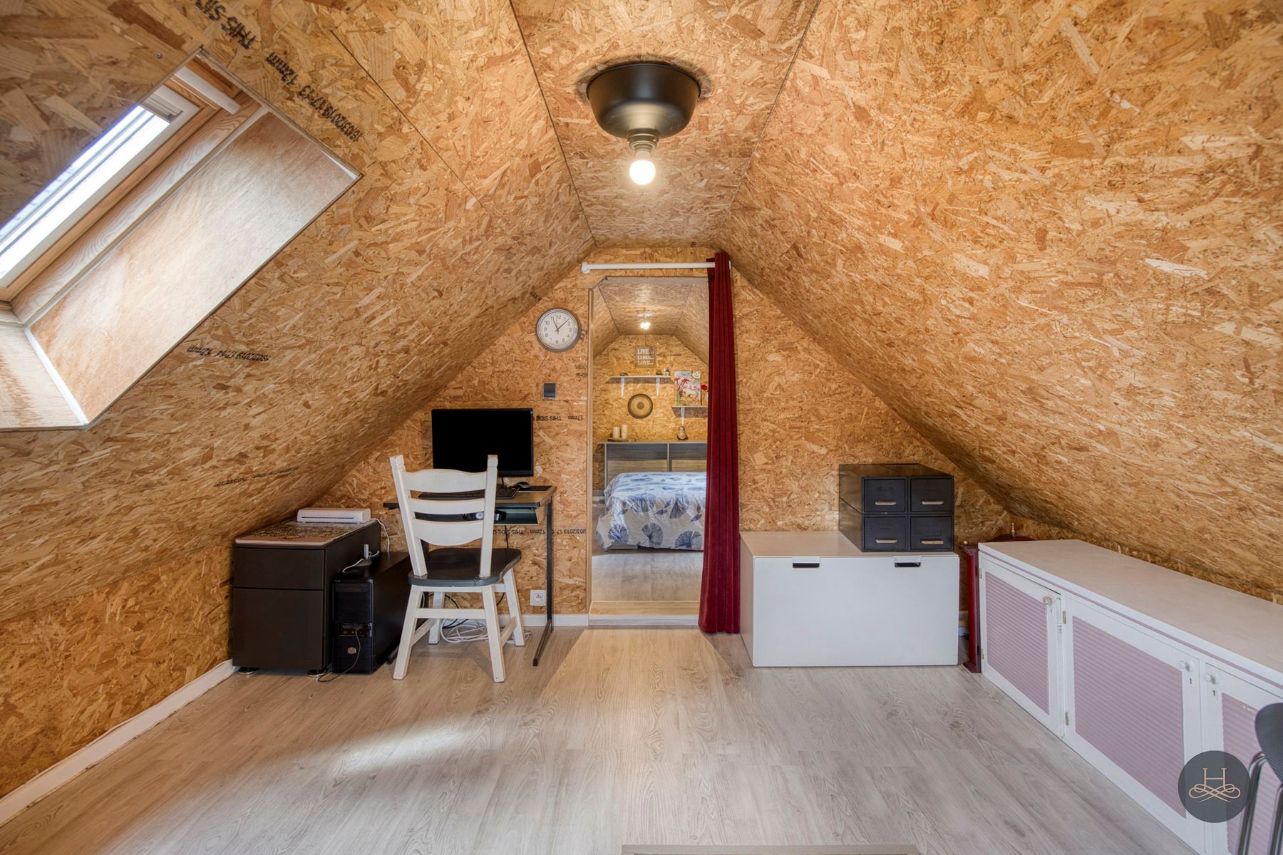 Karaktervolle woning met prachtige buitenruimte foto 17