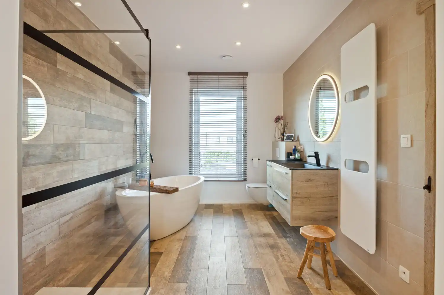Stijlvolle halfopen BEN-woning met 2 slaapkamers en uitbreidingsmogelijkheden op zolder in Wommelgem! foto 15