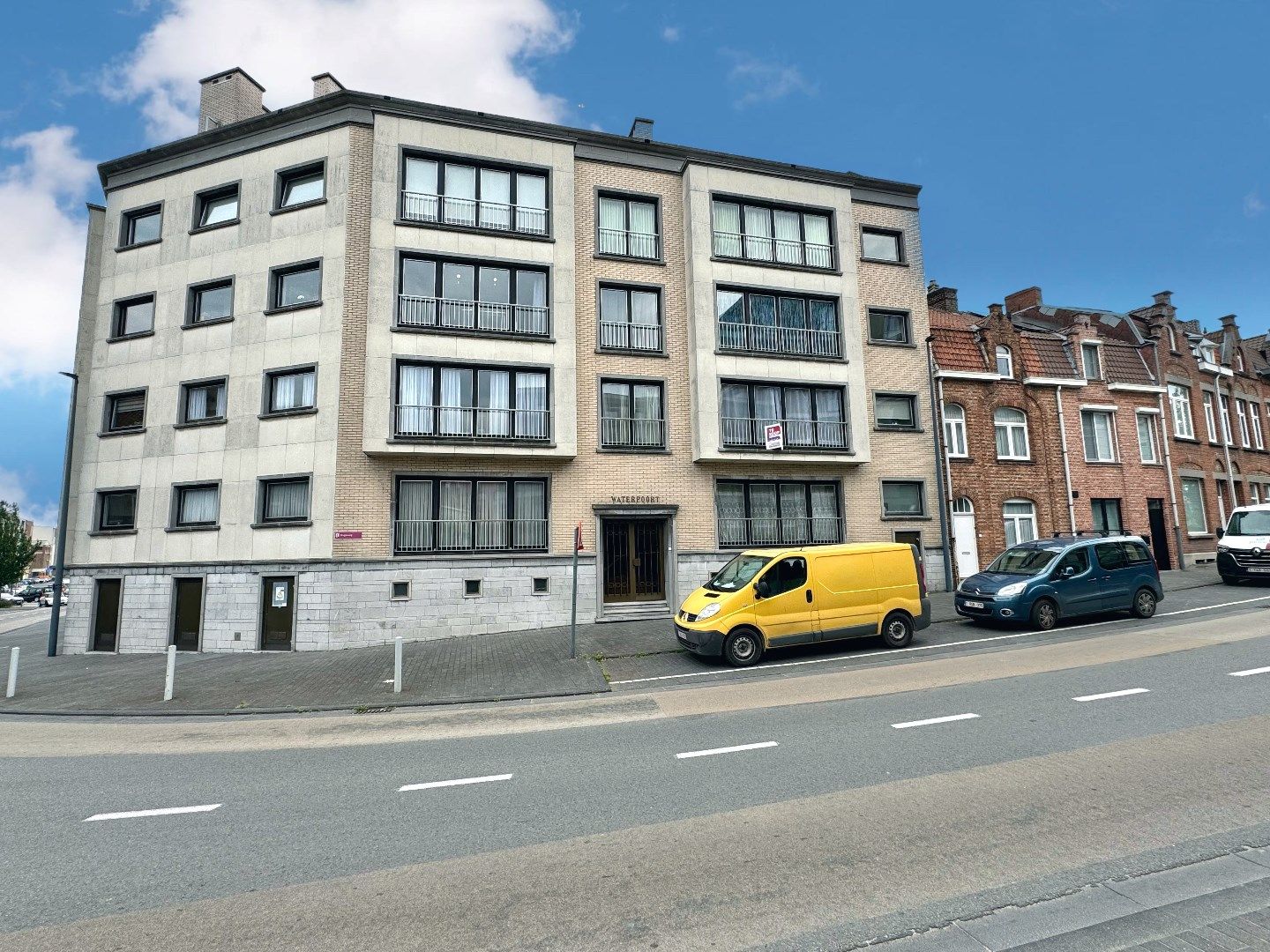 APPARTEMENT MET 3 SLAAPKAMERS, TERRAS EN OPTIONELE GARAGE foto {{pictureIndex}}