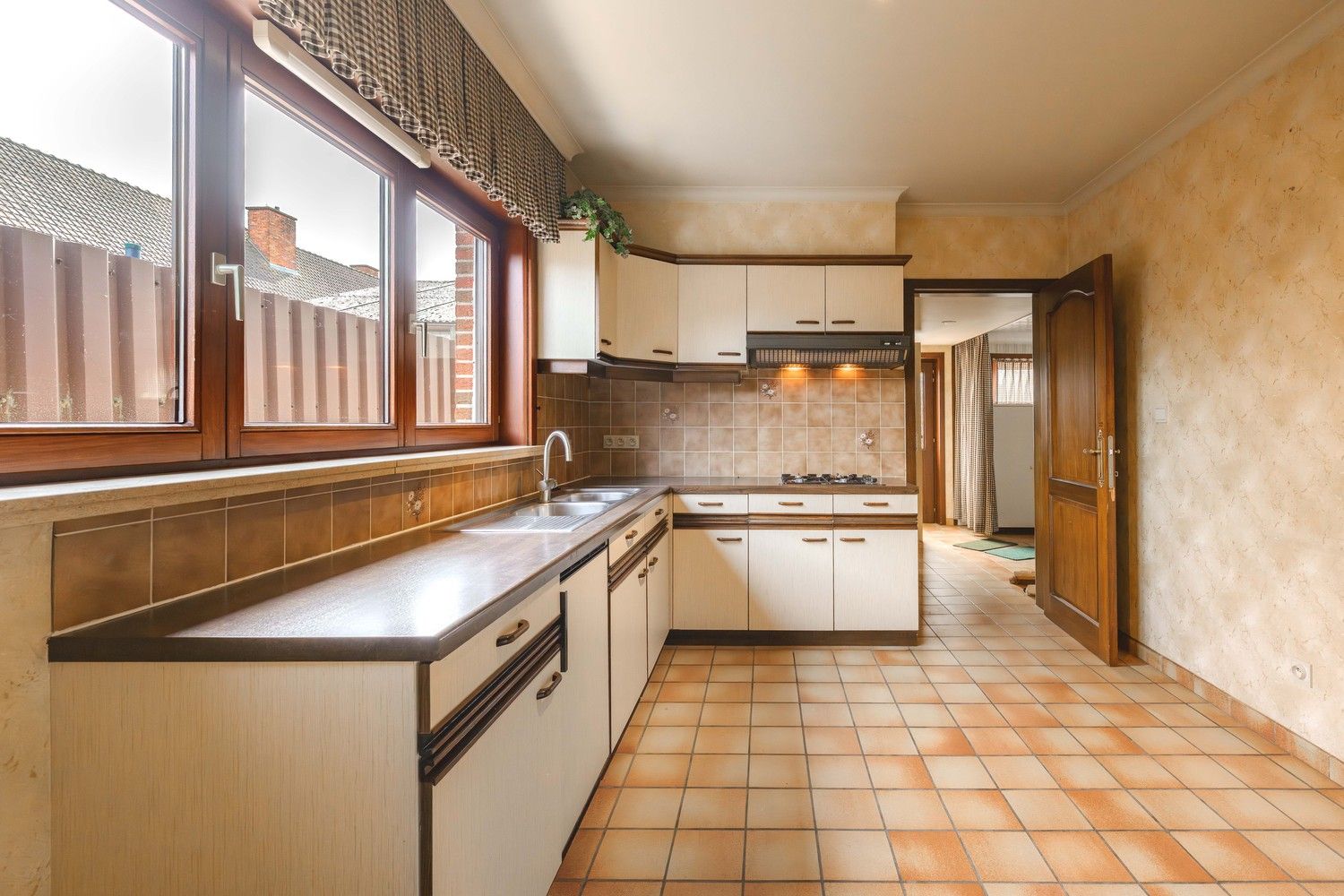 Halfopen woning te Meulebeke. foto 7