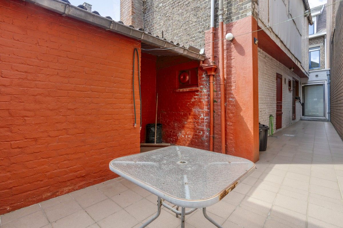 verrassend ruim en veelzijdig pand op toplocatie in Knesselare foto 24