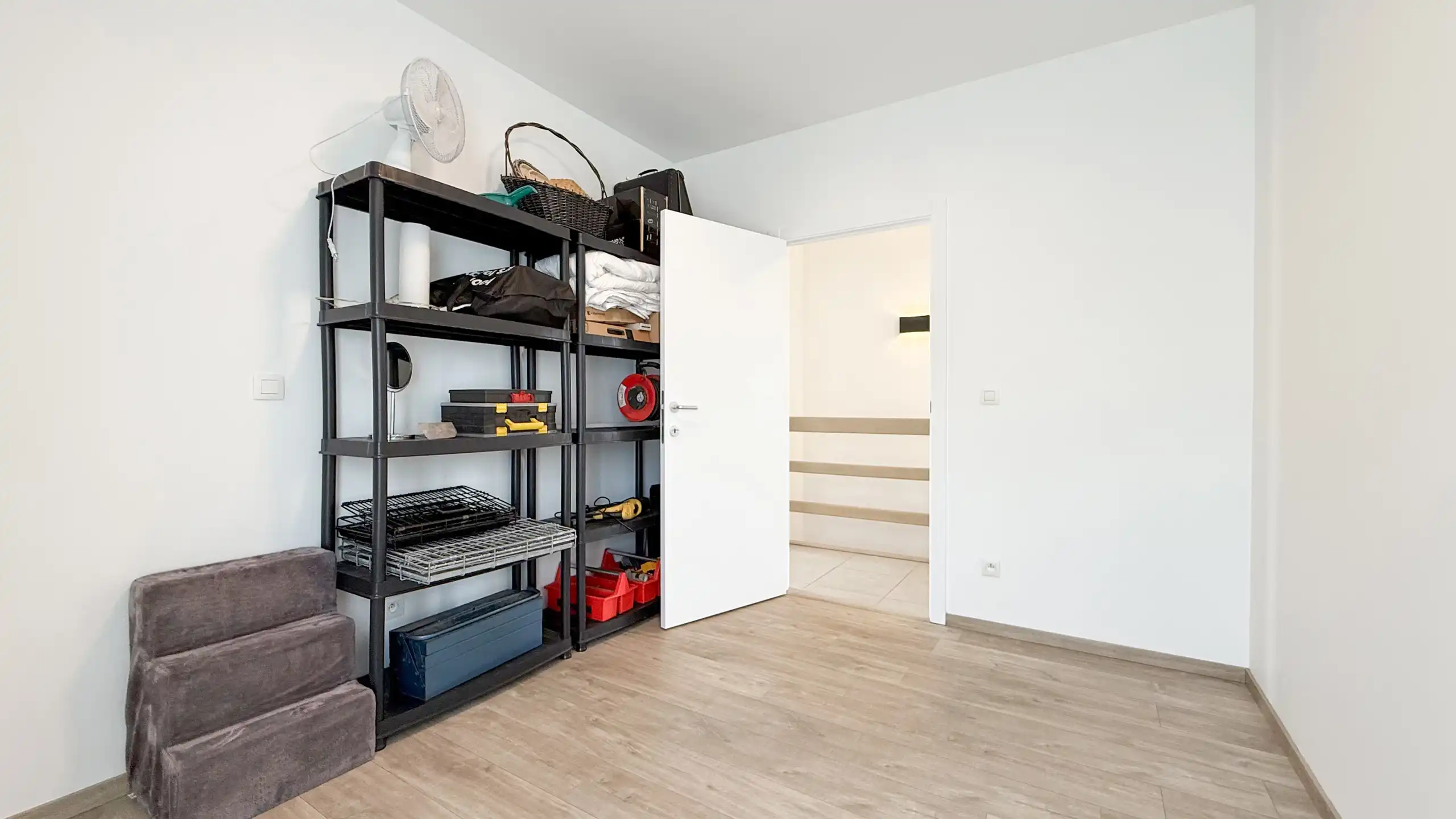 Instapklare energiezuinige woning (2020) met tuin en carport foto 41